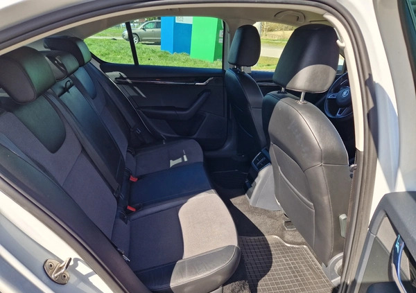 Skoda Octavia cena 49900 przebieg: 163000, rok produkcji 2018 z Siedlce małe 79